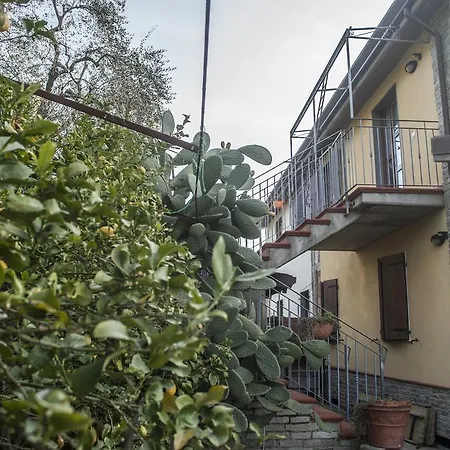 Casa Dei Limoni Apartment *