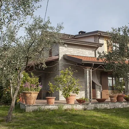 Casa Dei Limoni Apartment *